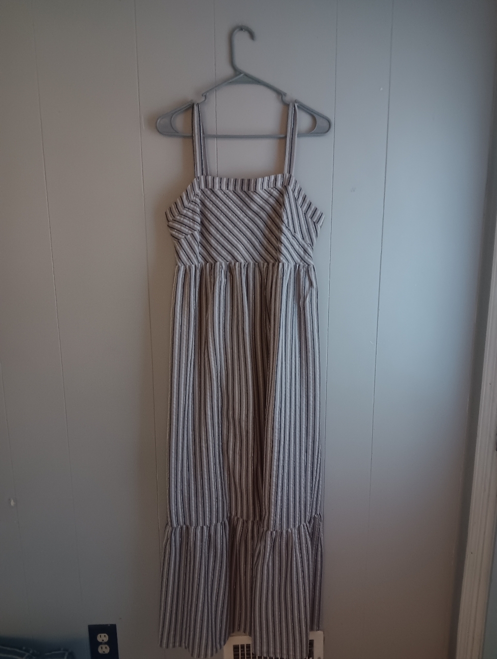 Livestitch Striped Sleeveless Maxi Dress in Navy and White Size L